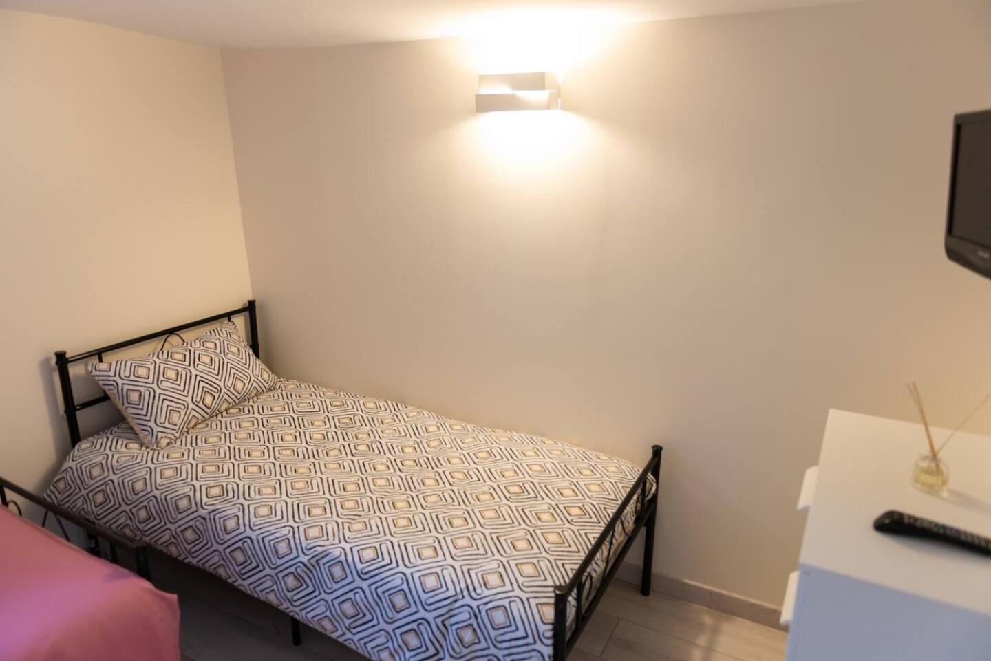 Gheddachi Daire Gentilly Dış mekan fotoğraf